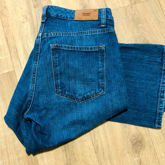 TOMMY HILFIGER JEANS, STRAIGHT LEG 32-30 “BRAND NEW” - Picture 3 of 3